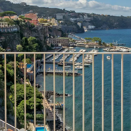 Lorelei Londres Otel 5*